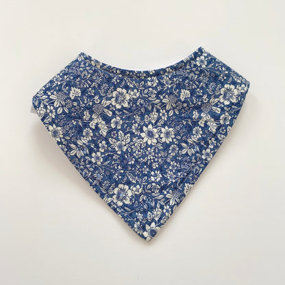 Blue ditsy floral bandana bib