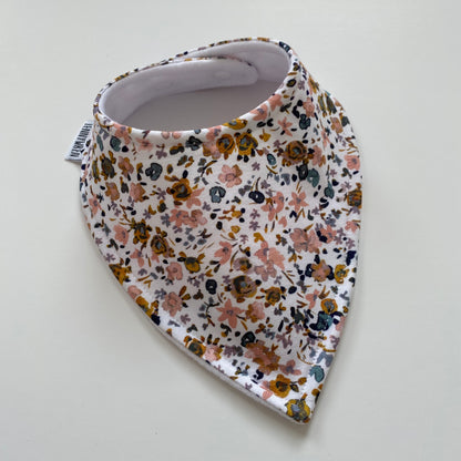 Ditsy floral bandana bib